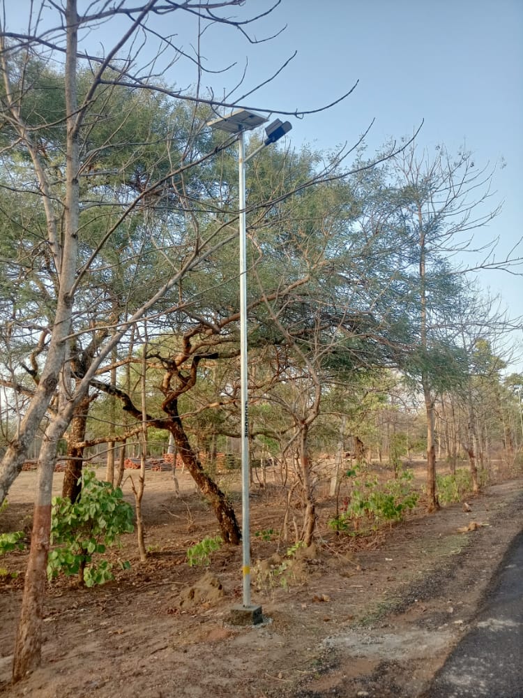 36 Watt solar street light